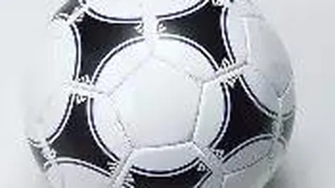 11月28日星途ET5上市，预售价15.99万起，搭载猎鹰700智能驾驶系统